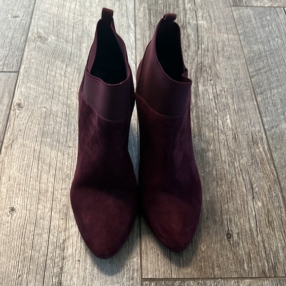 Nine West booties - Picture 2 of 6